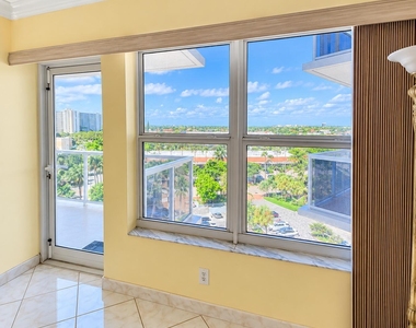 3700 Galt Ocean Drive - Photo Thumbnail 6