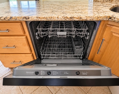 3700 Galt Ocean Drive - Photo Thumbnail 33