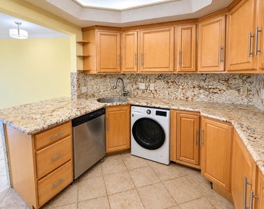 3700 Galt Ocean Drive - Photo Thumbnail 32