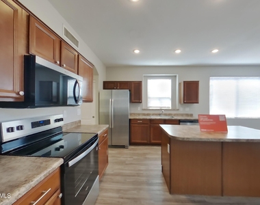 30010 N Sedona Place - Photo Thumbnail 8