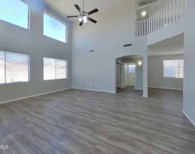 30010 N Sedona Place - Photo Thumbnail 4