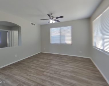30010 N Sedona Place - Photo Thumbnail 2