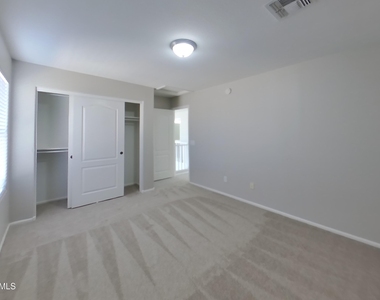 30010 N Sedona Place - Photo Thumbnail 12