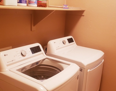 7357 W Valencia Drive - Photo Thumbnail 12