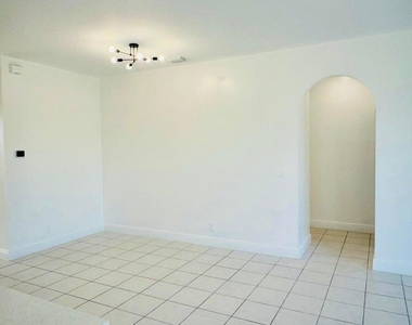1196 Hatteras Circle - Photo Thumbnail 4