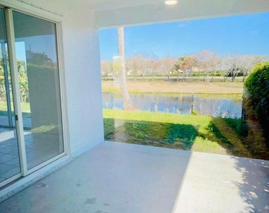 1196 Hatteras Circle - Photo Thumbnail 11