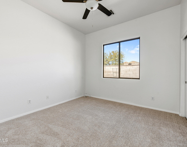 35513 N 31st Drive - Photo Thumbnail 14