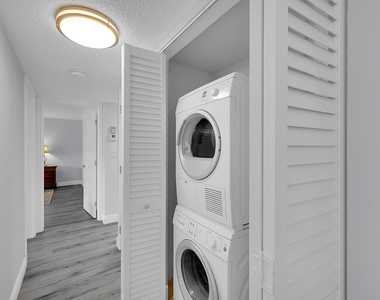 800 E Camino Real - Photo Thumbnail 15