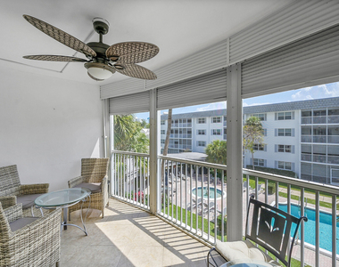 800 E Camino Real - Photo Thumbnail 8