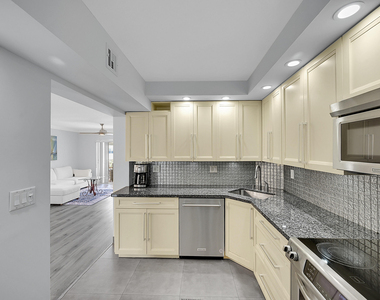 800 E Camino Real - Photo Thumbnail 13