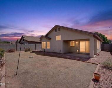 20270 N 82nd Lane - Photo Thumbnail 23
