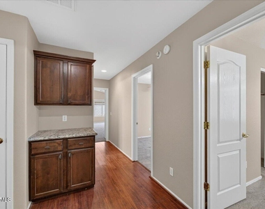 20270 N 82nd Lane - Photo Thumbnail 11