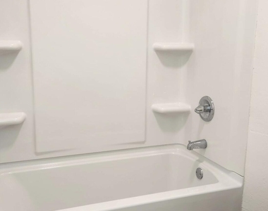 6701 N 27th Avenue - Photo Thumbnail 7