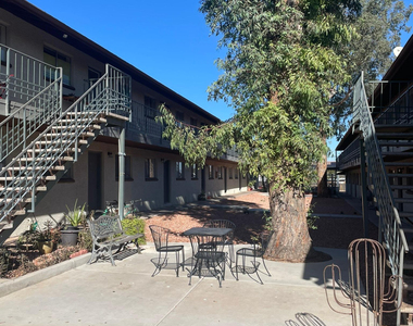 2002 E Sweetwater Avenue - Photo Thumbnail 9