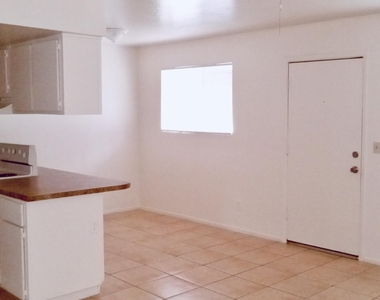 2002 E Sweetwater Avenue - Photo Thumbnail 1