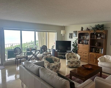 4001 N Ocean Boulevard - Photo Thumbnail 5
