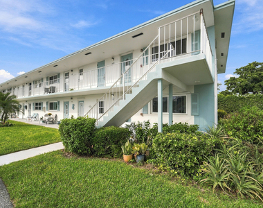 1117 Lake Terrace - Photo Thumbnail 14