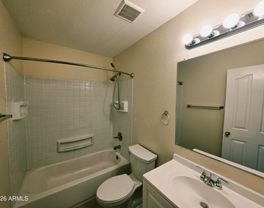 43921 W Sagebrush Trail - Photo Thumbnail 8