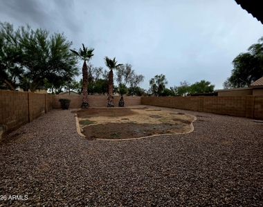 43921 W Sagebrush Trail - Photo Thumbnail 9