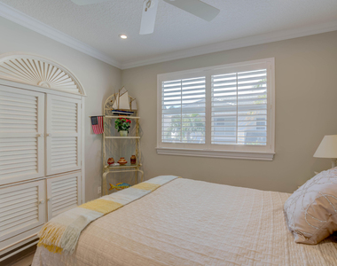 2043 Staysail Lane - Photo Thumbnail 35