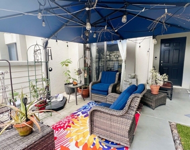 2105 Landings Boulevard - Photo Thumbnail 11