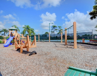 2105 Landings Boulevard - Photo Thumbnail 22
