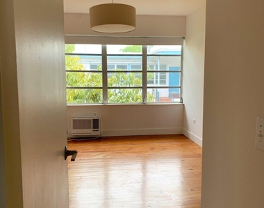 4720 Pine Tree Drive - Photo Thumbnail 14