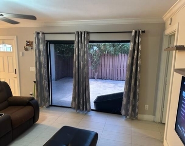 5584 Nw 59th Place - Photo Thumbnail 13