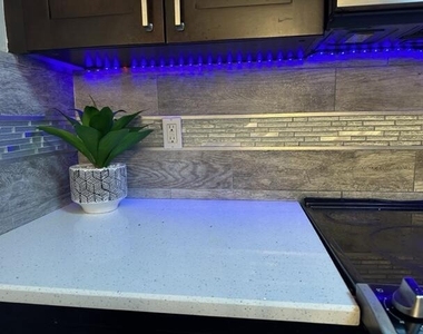 5584 Nw 59th Place - Photo Thumbnail 3