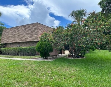 5584 Nw 59th Place - Photo Thumbnail 33
