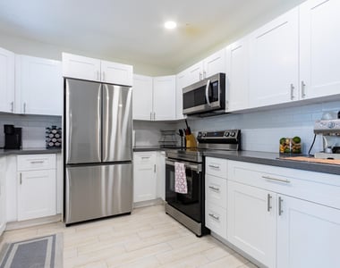 4300 Sw 5th Terrace - Photo Thumbnail 10