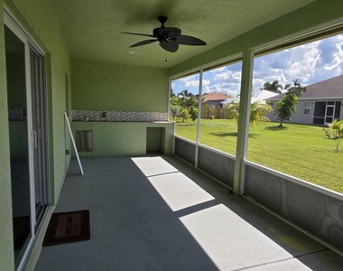 5838 Nw Gillespie Avenue - Photo Thumbnail 13