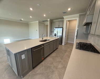 13663 Sw Vermillion Circle - Photo Thumbnail 3