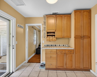 502 49th Street - Photo Thumbnail 13