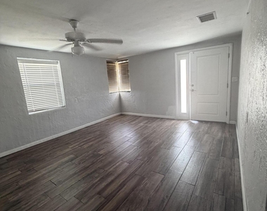 10230 Se Federal Highway - Photo Thumbnail 12