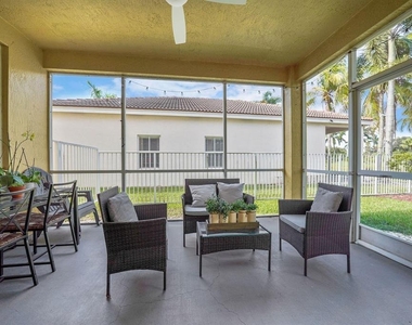 1457 Banyan Way - Photo Thumbnail 34