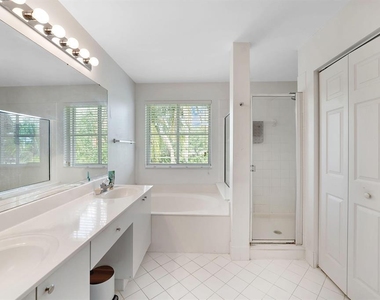 1457 Banyan Way - Photo Thumbnail 25