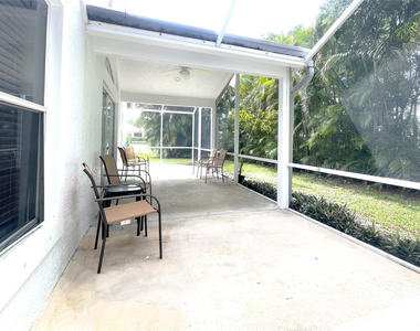 1713 Carriage Brooke Drive - Photo Thumbnail 13