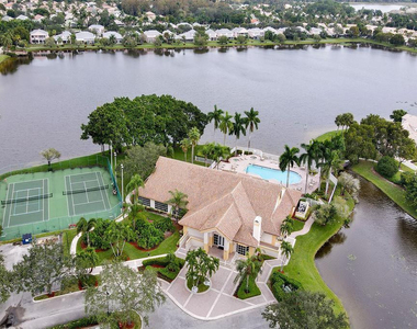 1713 Carriage Brooke Drive - Photo Thumbnail 21