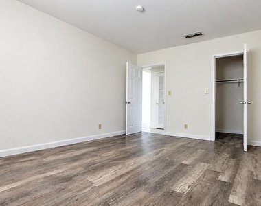 3970 Nw 31st Terrace - Photo Thumbnail 12