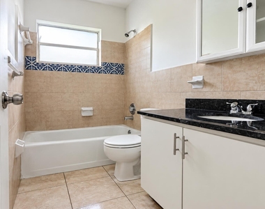 3970 Nw 31st Terrace - Photo Thumbnail 8