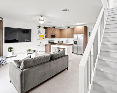 410 Ne 36th Street - Photo Thumbnail 21