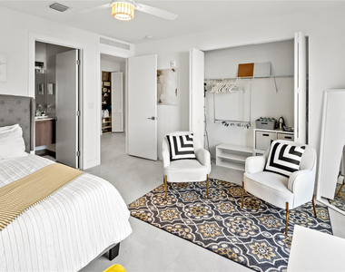 410 Ne 36th Street - Photo Thumbnail 10