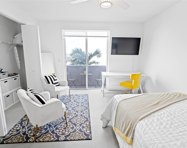 410 Ne 36th Street - Photo Thumbnail 12