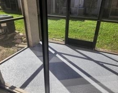 3208 Coral Lake Lane - Photo Thumbnail 14