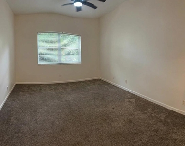 8317 Mulligan Circle - Photo Thumbnail 12