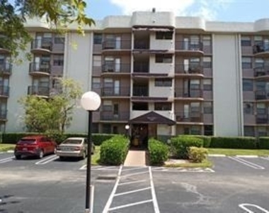 2771 Riverside Drive - Photo Thumbnail 9