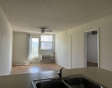 2771 Riverside Drive - Photo Thumbnail 4