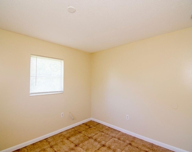 3131 Duban Terrace - Photo Thumbnail 14