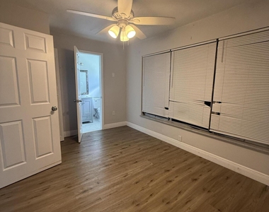 407 Willows Avenue - Photo Thumbnail 11